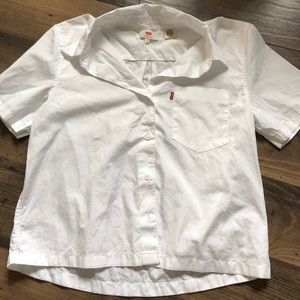 White Levi’s button down top